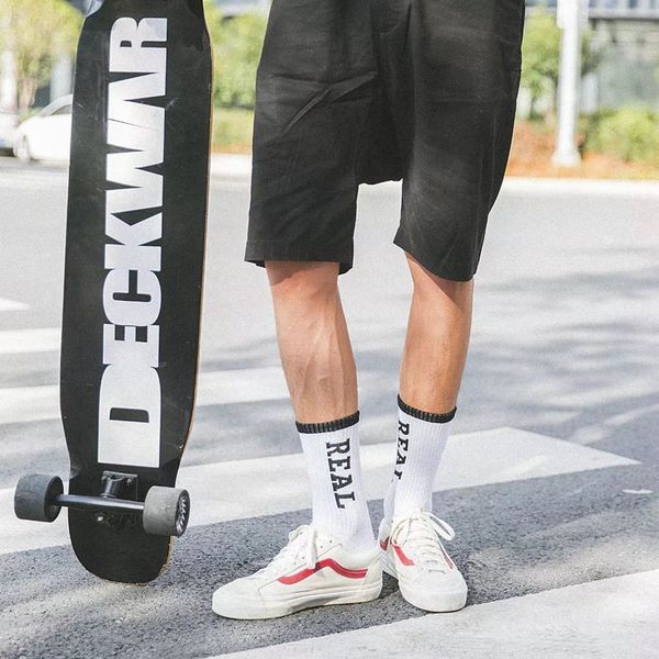 2018 autumn and winter new cotton trend letter skateboard socks fashion personality wild casual tube men's socks, Black
2018 autumn and winter new cotton trend letter skateboard socks fashion personality wild casual tube men's socks, Black