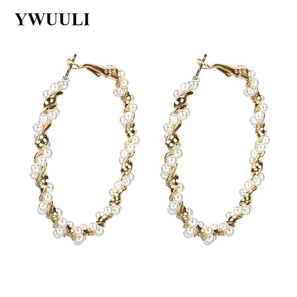 elegant korean twisted simulated pearl round circle hoop earrings for women geometric earrings pendientes fashion jewelry ry264, Golden;silver
elegant korean twisted simulated pearl round circle hoop earrings for women geometric earrings pendientes fashion jewelry ry264, Golden;silver