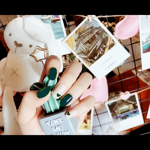 saffly 24pcs/box fashion dark green peach heart gel nail tips small round head false nails faux ongles false nail, Red;gold
saffly 24pcs/box fashion dark green peach heart gel nail tips small round head false nails faux ongles false nail, Red;gold