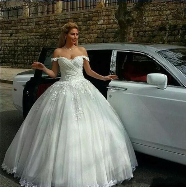 ivory off shoulders a line tulle wedding dresses lace appliqued sweetheart floor length bridal gowns vintage arabic wedding gowns, White
ivory off shoulders a line tulle wedding dresses lace appliqued sweetheart floor length bridal gowns vintage arabic wedding gowns, White