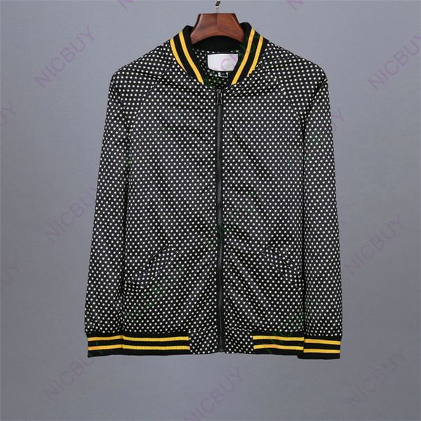 2018 designer brand clothing mens point star print letter coat baseball striped casual outerwear zipper cardigan jacket, Black;brown
2018 designer brand clothing mens point star print letter coat baseball striped casual outerwear zipper cardigan jacket, Black;brown