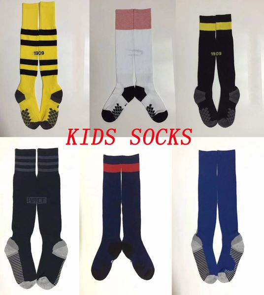 2018 2019 Kid's Soccer Socks Real Madrid Knee High Stocking ARS Thicken Towel Bottom Long Hoses Int outdoor sports socks football stocking
2018 2019 Kid's Soccer Socks Real Madrid Knee High Stocking ARS Thicken Towel Bottom Long Hoses Int outdoor sports socks football stocking
