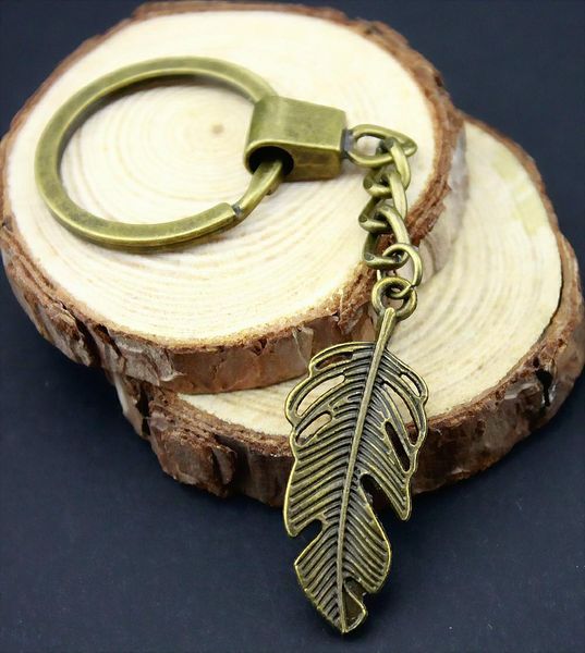 6 pieces key chain women key rings for car keychains with charms feather 40x16mm, Slivery;golden
6 pieces key chain women key rings for car keychains with charms feather 40x16mm, Slivery;golden