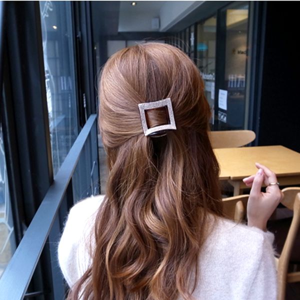 2016 4 rows crystals hair comb women hair jewelry square clips for girls nice hairgrips quality hairwear black /brown hc245
2016 4 rows crystals hair comb women hair jewelry square clips for girls nice hairgrips quality hairwear black /brown hc245