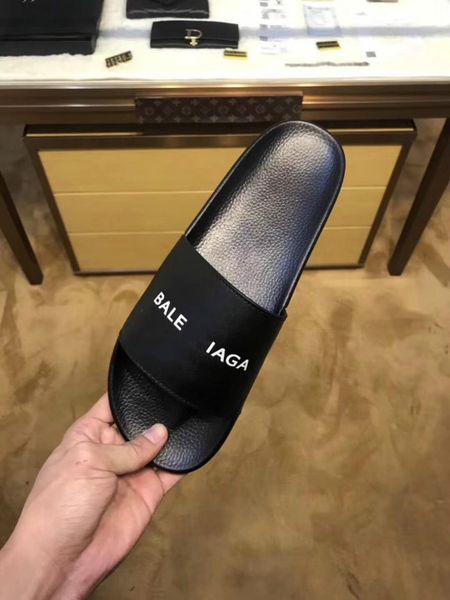 2018 Ba lenciaga NEW Europe Brand Fashion mensstriped sandals causal Non-slip summer huaraches slippers flip flops slipper BEST QUALITY
2018 Ba lenciaga NEW Europe Brand Fashion mensstriped sandals causal Non-slip summer huaraches slippers flip flops slipper BEST QUALITY