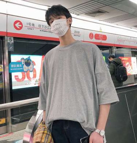 summer korean style men's fashion trend cotton clothes short sleeves loose casual white/black/gray all-match t-shirts m-xl
summer korean style men's fashion trend cotton clothes short sleeves loose casual white/black/gray all-match t-shirts m-xl