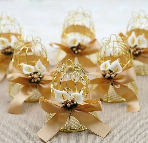 new unique simple golden metal bird cage birdcage box candy boxes wedding events christmas valentine 's gift favor
new unique simple golden metal bird cage birdcage box candy boxes wedding events christmas valentine 's gift favor
