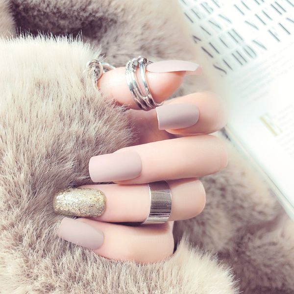 24pcs/set summer matte false nails pre-design full finished gold glitter artificial nail art with glue full cover fake nail tips, Red;gold
24pcs/set summer matte false nails pre-design full finished gold glitter artificial nail art with glue full cover fake nail tips, Red;gold