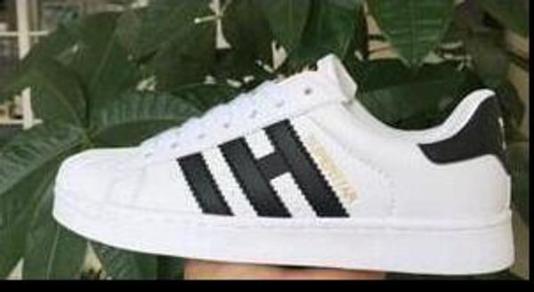 fashion mens casual shoes superstar smith stan female flat shoes women zapatillas deportivas mujer lovers sapatos femininos for men, Black
fashion mens casual shoes superstar smith stan female flat shoes women zapatillas deportivas mujer lovers sapatos femininos for men, Black