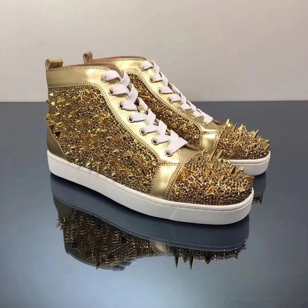 Original vogue new graffiti red bottom neaker for men women luxury de igner golden tudded pike flat men ca ual trainer
Original vogue new graffiti red bottom neaker for men women luxury de igner golden tudded pike flat men ca ual trainer