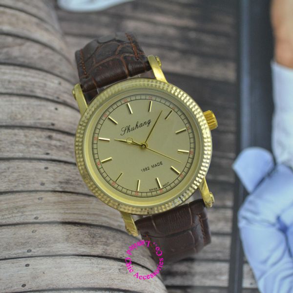 wholesale good quality men vintage luxury classic antique retro brown leather brass hand wind mechanical watch wristwatch hour, Slivery;brown
wholesale good quality men vintage luxury classic antique retro brown leather brass hand wind mechanical watch wristwatch hour, Slivery;brown