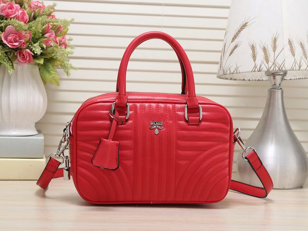 2018 горячая Марка мода одно плечо сумка Сумка Европейский и американский популярн
2018 горячая Марка мода одно плечо сумка Сумка Европейский и американский популярн