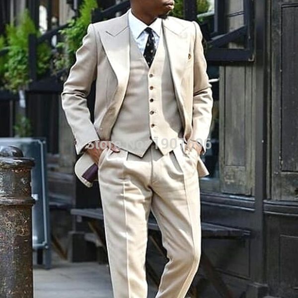 2018 khaki formal men suits for groom wedding tuxedos three piece peaked lapel blazer evening party male suit jacket pants vest, White;black
2018 khaki formal men suits for groom wedding tuxedos three piece peaked lapel blazer evening party male suit jacket pants vest, White;black