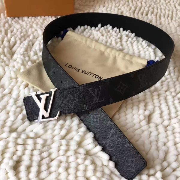 Gold ilver black letter grid belt with box women men belt cla ic tyle real ealther belt euro ize 85 110 m9403
Gold ilver black letter grid belt with box women men belt cla ic tyle real ealther belt euro ize 85 110 m9403