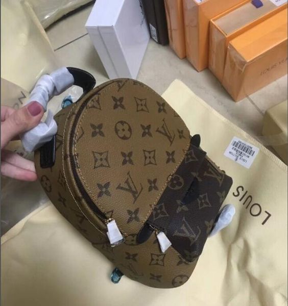 Новый бренд мини рюкзак высочайшее качество сумка через плечо мода старый цветок
Новый бренд мини рюкзак высочайшее качество сумка через плечо мода старый цветок