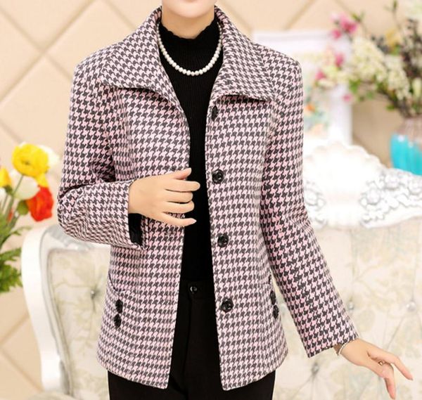 medium and old women's spring and autumn coat long sleeve big size western-style clothes, White;black
medium and old women's spring and autumn coat long sleeve big size western-style clothes, White;black