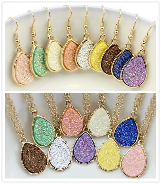 мода druzy drusy ожерелье серьги позолоченные 9 цветов падение искусственный натуральный камень кулон ожерелья серьги для женщин марка ювели, Silver
мода druzy drusy ожерелье серьги позолоченные 9 цветов падение искусственный натуральный камень кулон ожерелья серьги для женщин марка ювели, Silver