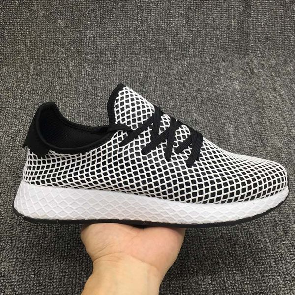 Free shipping DEERUPT RUNNER TUBULAR SHADOW KNIT Outdoor Jogging Classic men women Running Shoes CQ2624 Sports Sneakers Eur 36-45
Free shipping DEERUPT RUNNER TUBULAR SHADOW KNIT Outdoor Jogging Classic men women Running Shoes CQ2624 Sports Sneakers Eur 36-45