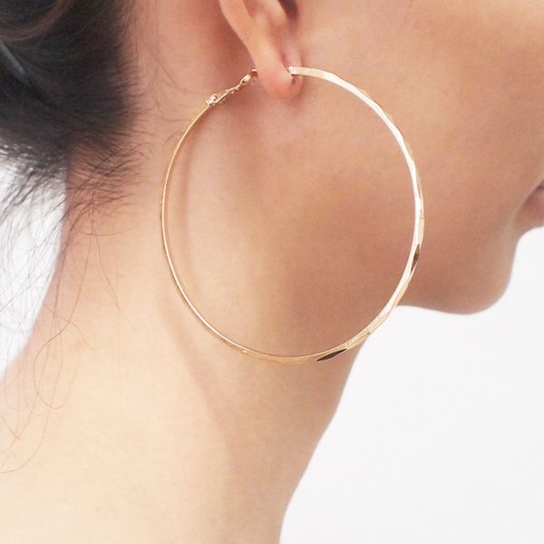 

simple style 70mm diameter metal hoop earrings for women 2018 statement big earrings golden silver color jewelry ukmoc