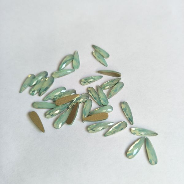 50pcs raindrop crystal rhinestone flatback nail art decoration 3x10mm or 2.5x8mm raindrop crystal, Silver;gold
50pcs raindrop crystal rhinestone flatback nail art decoration 3x10mm or 2.5x8mm raindrop crystal, Silver;gold