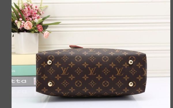 2018 AAAA Women handbag handbag ladies designer designer handbag high quality lady clutch purse retro shoulder bag 8888
2018 AAAA Women handbag handbag ladies designer designer handbag high quality lady clutch purse retro shoulder bag 8888