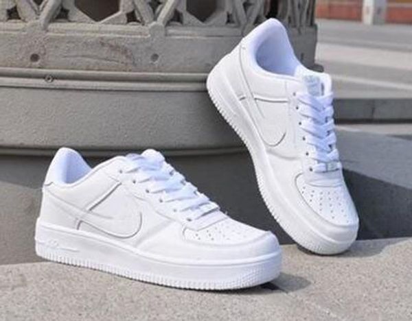 Sell 2018 upgraded ver ion new all white hoe men and women fa hionable ca ual hoe hoe fa t hipping