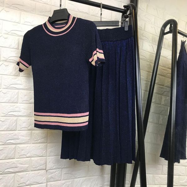 women elegant fashion short sleeve striped hem knit sweater + pleated long skirt 2 piece set new 2018 summer fashion blue, White;black
women elegant fashion short sleeve striped hem knit sweater + pleated long skirt 2 piece set new 2018 summer fashion blue, White;black