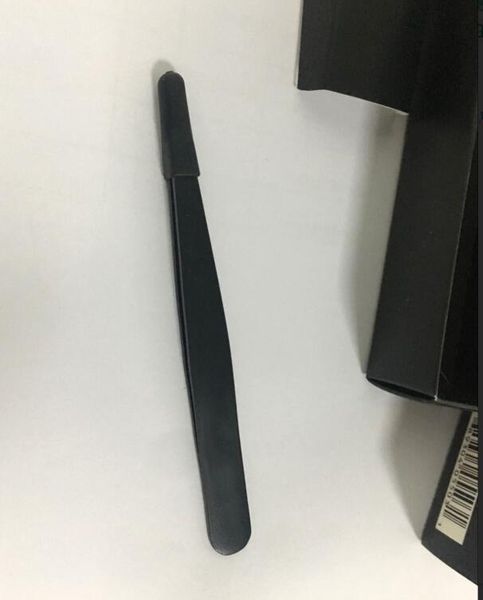 Ready to hip branded preci ion eyebrow tweezer plucker italy tainle teel pecial black color hipping
Ready to hip branded preci ion eyebrow tweezer plucker italy tainle teel pecial black color hipping