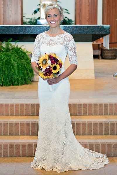 castle backless three quarter sleeve new sheer lace mermaid wedding dresses sweep train bridal gowns appliques custom made stunning romantic, White
castle backless three quarter sleeve new sheer lace mermaid wedding dresses sweep train bridal gowns appliques custom made stunning romantic, White
