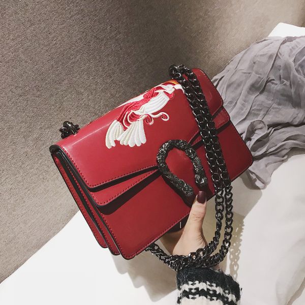 new fashion embroidery bags plain of character vogue bag single shoulder tote cross body purse xiaoxiang /10
new fashion embroidery bags plain of character vogue bag single shoulder tote cross body purse xiaoxiang /10