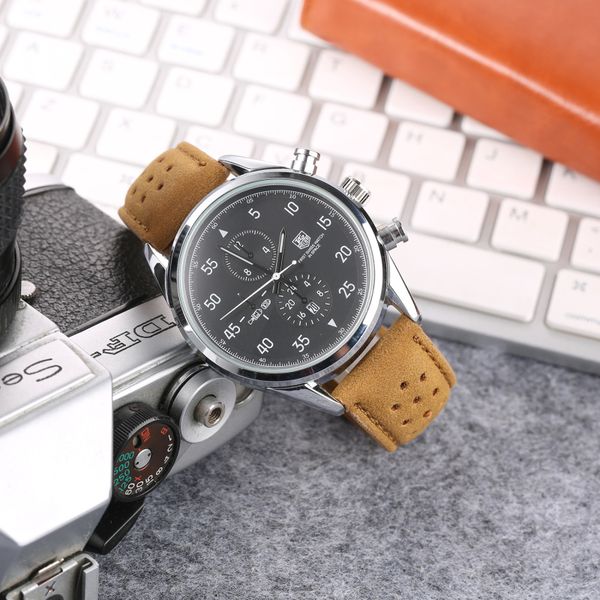 2018 AAA качество лучшие наручные часы мужские часы Кожаный ремешок кварцевые часы мужчины Марка роскошные наручные часы бизнес кварцевые часы Relogio Masculino 
2018 AAA качество лучшие наручные часы мужские часы Кожаный ремешок кварцевые часы мужчины Марка роскошные наручные часы бизнес кварцевые часы Relogio Masculino