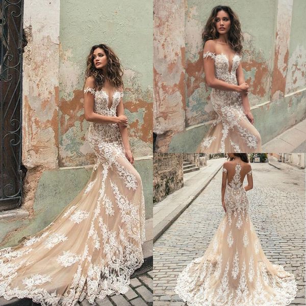 berta 2018 new arrival champagne wedding dresses sheer jewel neck lace appliqued short sleeves mermaid bridal gowns court train, White
berta 2018 new arrival champagne wedding dresses sheer jewel neck lace appliqued short sleeves mermaid bridal gowns court train, White