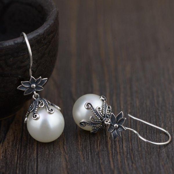 2018 925 silver and thai silver craft delicate contracted new shell pearl has earrings gift for women, Golden;silver
2018 925 silver and thai silver craft delicate contracted new shell pearl has earrings gift for women, Golden;silver