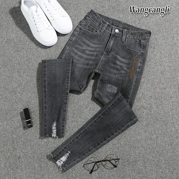 2018 spring and summer new fashion plus size feet jeans high waist girls nine pants jeans for women 016#, Blue
2018 spring and summer new fashion plus size feet jeans high waist girls nine pants jeans for women 016#, Blue