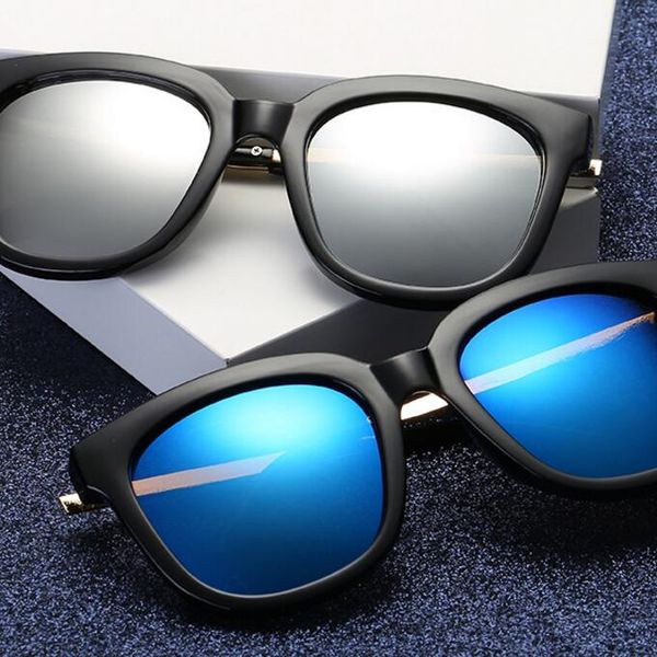 fashion sun glasses for man and women a pair of new sunglasses for both men and women, White;black