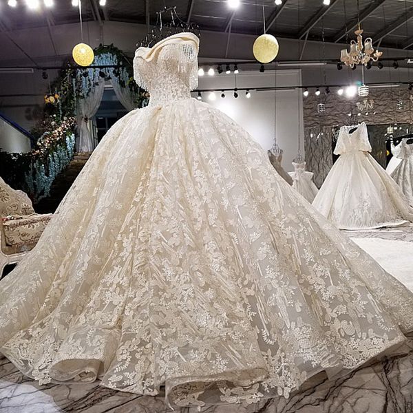 Off The Shoulder 2019 Wedding Dresses Ball Gown Court Train Vestido De Novia Bridal Gowns Plus Size Custom Made
Off The Shoulder 2019 Wedding Dresses Ball Gown Court Train Vestido De Novia Bridal Gowns Plus Size Custom Made