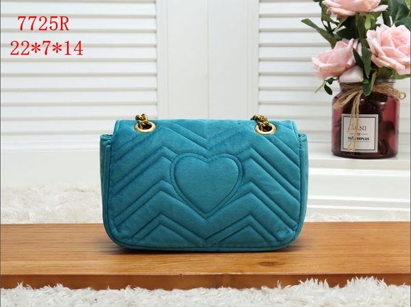 2018 brand handbags, high-quality women's single-shoulder bag, European and American fashion designers classic suede oblique bag free delive
2018 brand handbags, high-quality women's single-shoulder bag, European and American fashion designers classic suede oblique bag free delive