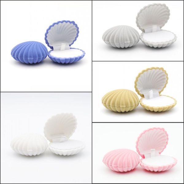 lovely shell shape velvet wedding engagement ring box for earrings necklace bracelet jewelry display gift box holder, Black;white
lovely shell shape velvet wedding engagement ring box for earrings necklace bracelet jewelry display gift box holder, Black;white