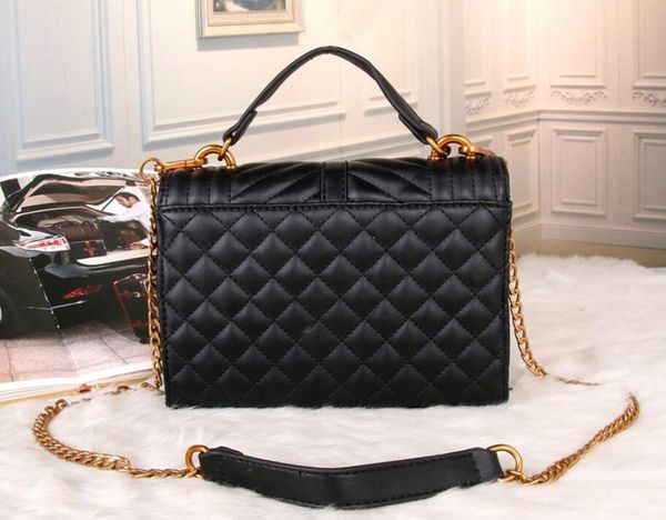 2018 designer fashion women leather totes handbags hardware shoulder bags solid plain pocket messenger bags #y8198 key lock
2018 designer fashion women leather totes handbags hardware shoulder bags solid plain pocket messenger bags #y8198 key lock