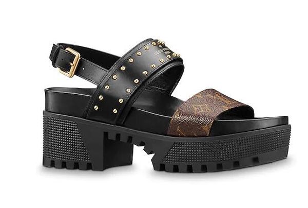 LOCK IT MULE Sandals Slippers Loafers Espadrilles Slides Sneakers shoes NOMAD SANDAL LAUREATE PLATFORM SANDAL 1A3RED
LOCK IT MULE Sandals Slippers Loafers Espadrilles Slides Sneakers shoes NOMAD SANDAL LAUREATE PLATFORM SANDAL 1A3RED