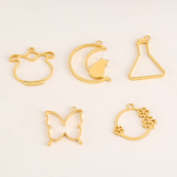 whole sale10pcs moon sakura key open bezel gold charm bezel setting cabochon setting uv resin charm, Bronze;silver
whole sale10pcs moon sakura key open bezel gold charm bezel setting cabochon setting uv resin charm, Bronze;silver