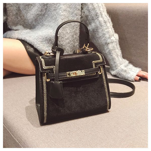 2018 envelope velour messenger tote bags famous designer women luxury ladies bags shoulder fashion tuomei /11
2018 envelope velour messenger tote bags famous designer women luxury ladies bags shoulder fashion tuomei /11
