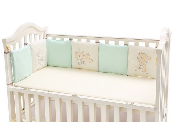100% Cotton Crib Bumpers For Baby Embroidered Bear Soft Pad Children Protection Each Piece 30*30cm Combination Toddler Bedding Set