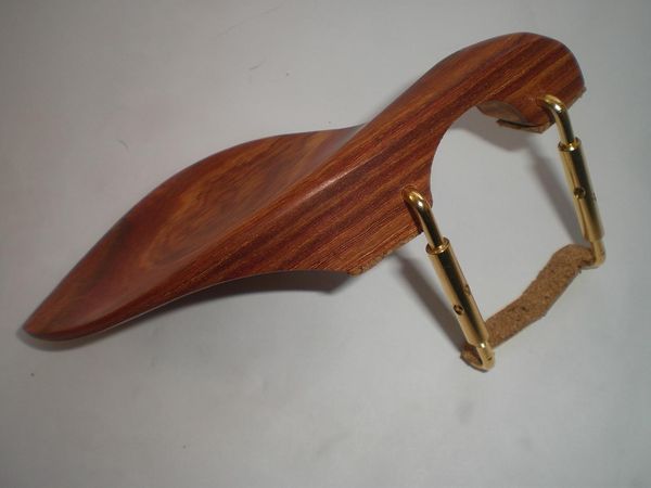 1 pc gold color violin chin rest clamp and 1 pcs rose wood chin rest all 4/4 with drilled holes
1 pc gold color violin chin rest clamp and 1 pcs rose wood chin rest all 4/4 with drilled holes