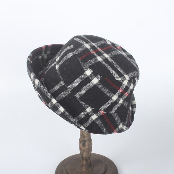 2018 autumn and winter new woolen lattice fisherman hat female korean version of the curling fisherman hat casual warm, Blue;gray
2018 autumn and winter new woolen lattice fisherman hat female korean version of the curling fisherman hat casual warm, Blue;gray