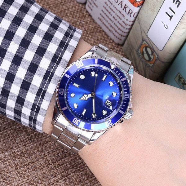 Корона 38мм автоматические часы календарь роскошные часы мода золото и серебро бр
Корона 38мм автоматические часы календарь роскошные часы мода золото и серебро бр