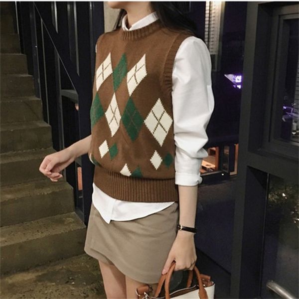 sweater women 2018 autumn korean style vintage geometric plaid sleeveless vest knitted pullover gilet femme manche longue t219, White;black
sweater women 2018 autumn korean style vintage geometric plaid sleeveless vest knitted pullover gilet femme manche longue t219, White;black