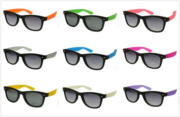 drop shipping brand designer black lenses fashion sunglasses wholesale for men and women outdoor sports sun glasses with case and box, White;black
drop shipping brand designer black lenses fashion sunglasses wholesale for men and women outdoor sports sun glasses with case and box, White;black