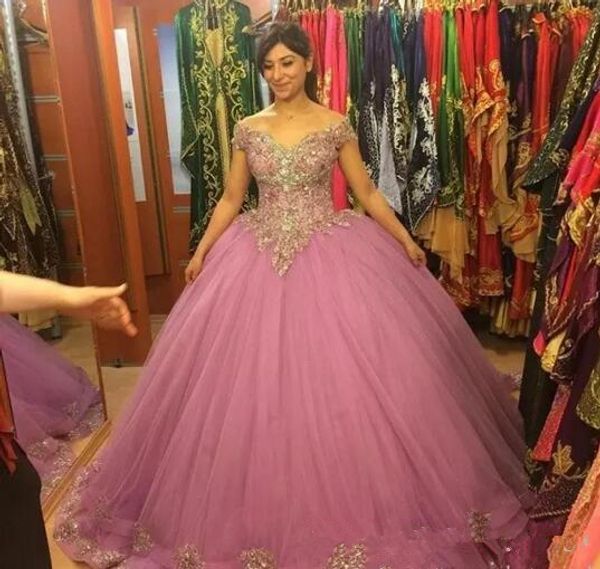 ball gown sparkly crystals appliques quinceanera dresses off shoulder cap sleeve princess fancy girls prom sweet 16 paty dress custom made, Blue;red
ball gown sparkly crystals appliques quinceanera dresses off shoulder cap sleeve princess fancy girls prom sweet 16 paty dress custom made, Blue;red