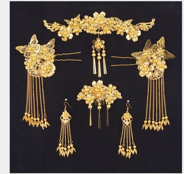 chinese head ornaments, brides, ancient costumes, crowned tassels, golden court hair accessories, dragon and phoenix gowns, wedding suits, Slivery;golden
chinese head ornaments, brides, ancient costumes, crowned tassels, golden court hair accessories, dragon and phoenix gowns, wedding suits, Slivery;golden